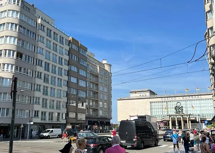 Renewed Luxurious At Casino 아파트 오스텐드