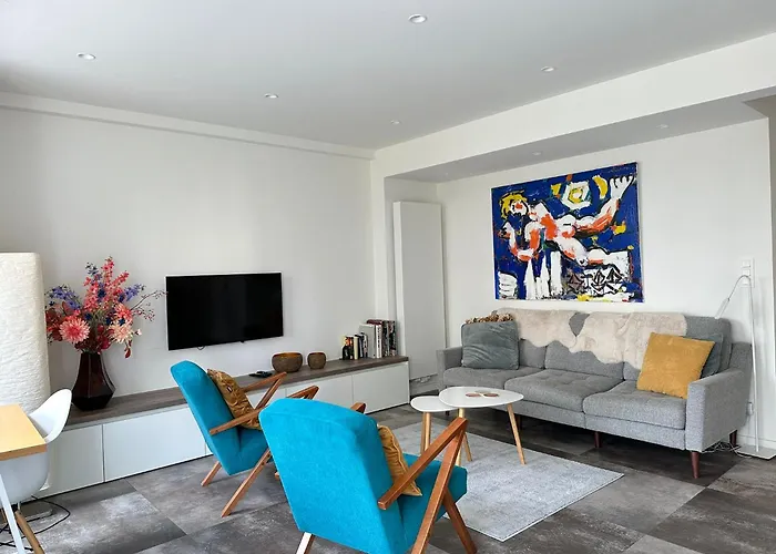 Renewed Luxurious At Casino 아파트